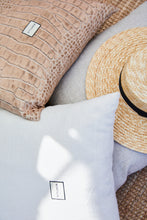 Load image into Gallery viewer, ASH. Cushion